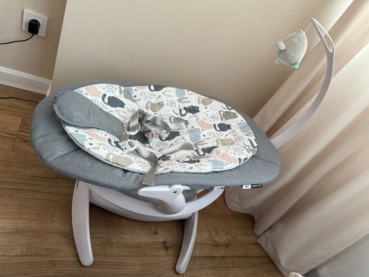 Продается Кресло-качели 2в1 Olsson Leaf grey - Барахолка в Тюмень