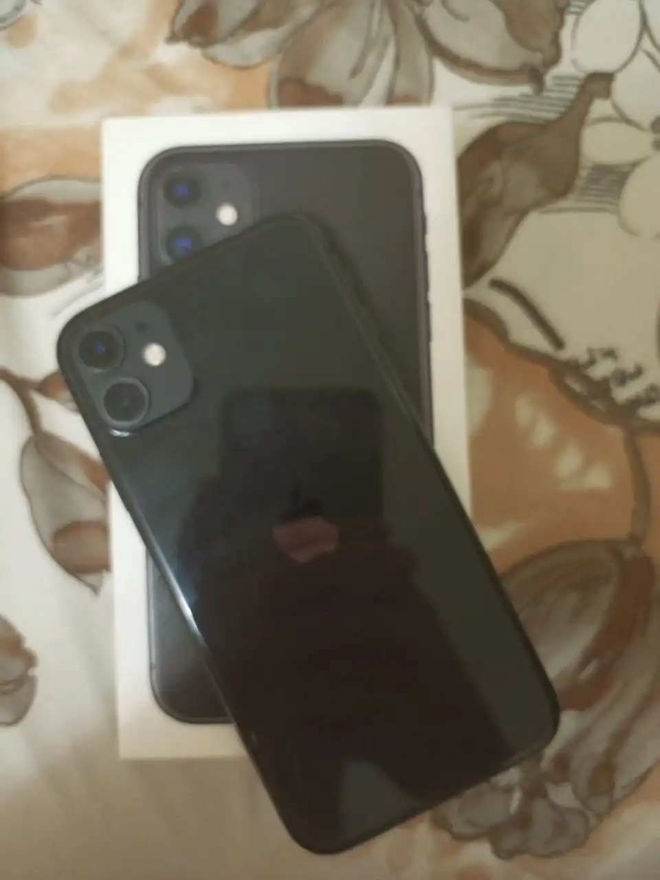 Продам iPhone 11 - Смартфоны (Электроника) в Тюмень