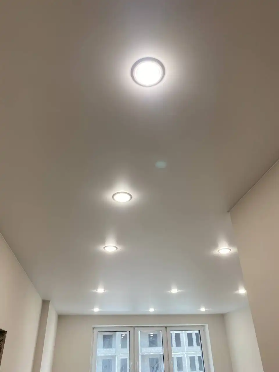 Установка натяжных потолков - Ремонт и строительство (Услуги) в Тюмень