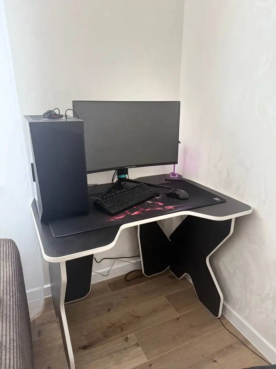 Продажа компьютерного стола - Барахолка в Тюмень