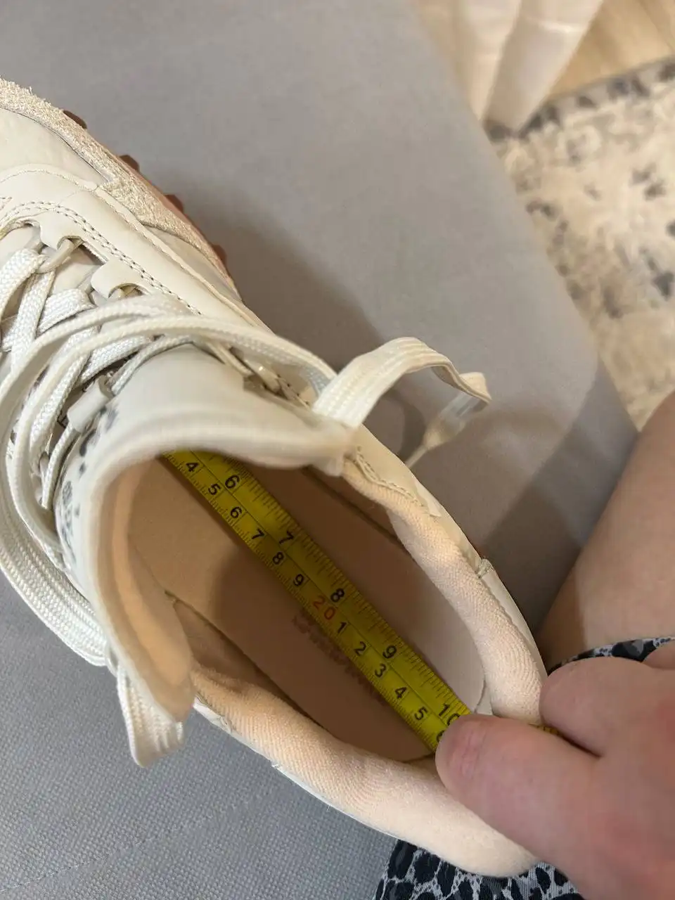 Женские кроссовки LACOSTE оригинал - Обувь (Одежда) в Тюмень