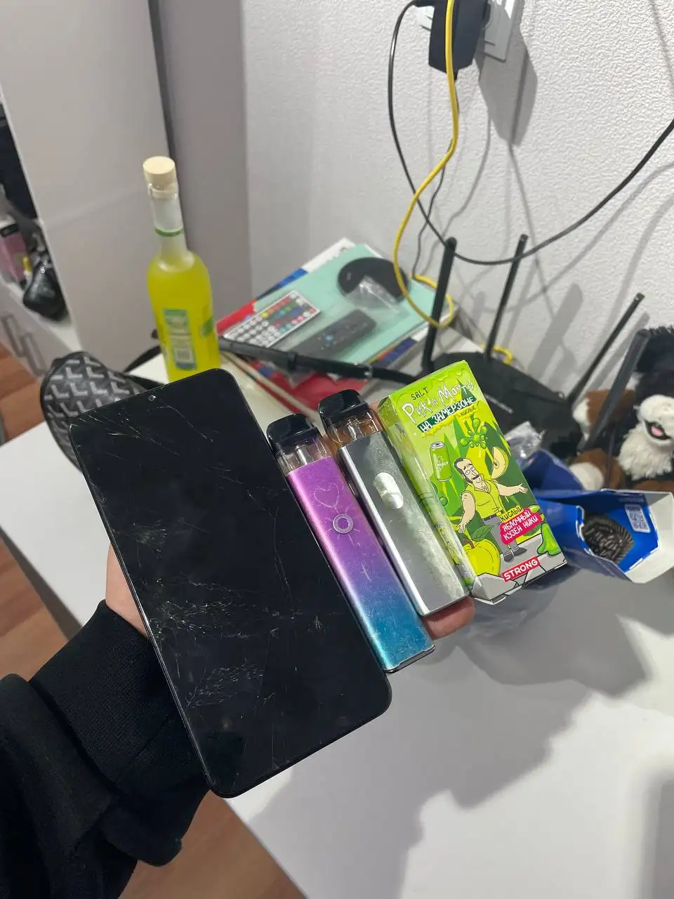 Продажа/обмен игровых приставок Xbox и телефона realme - Игровые приставки (Электроника) в Омск