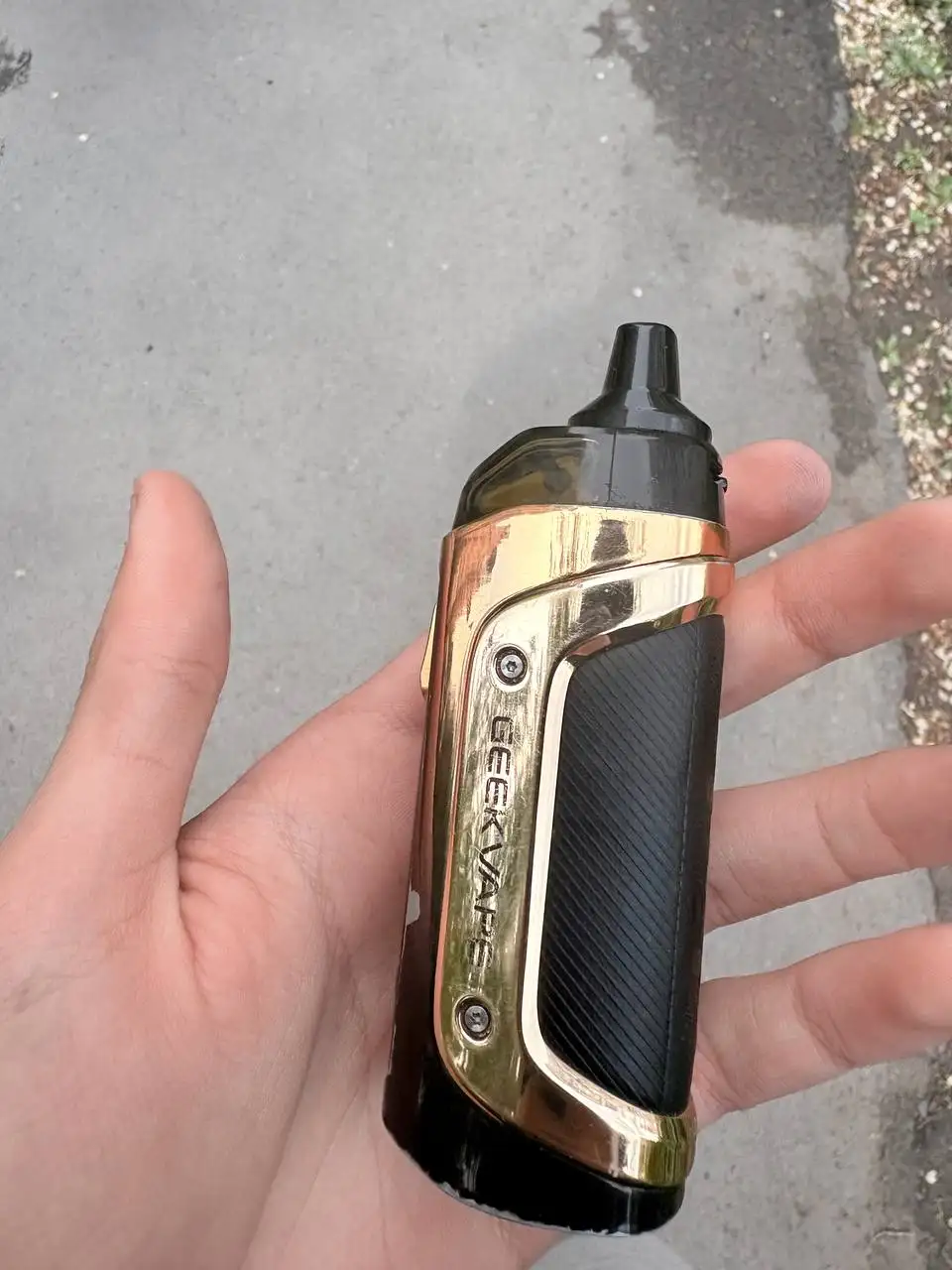Продам Boost 3 и жидкость - Электронные сигареты (Электроника) в Омск
