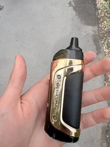 Продам Boost 3 и жидкость - Электроника в Омск