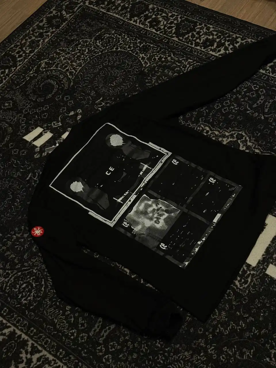 Свитшот CAVEMPT