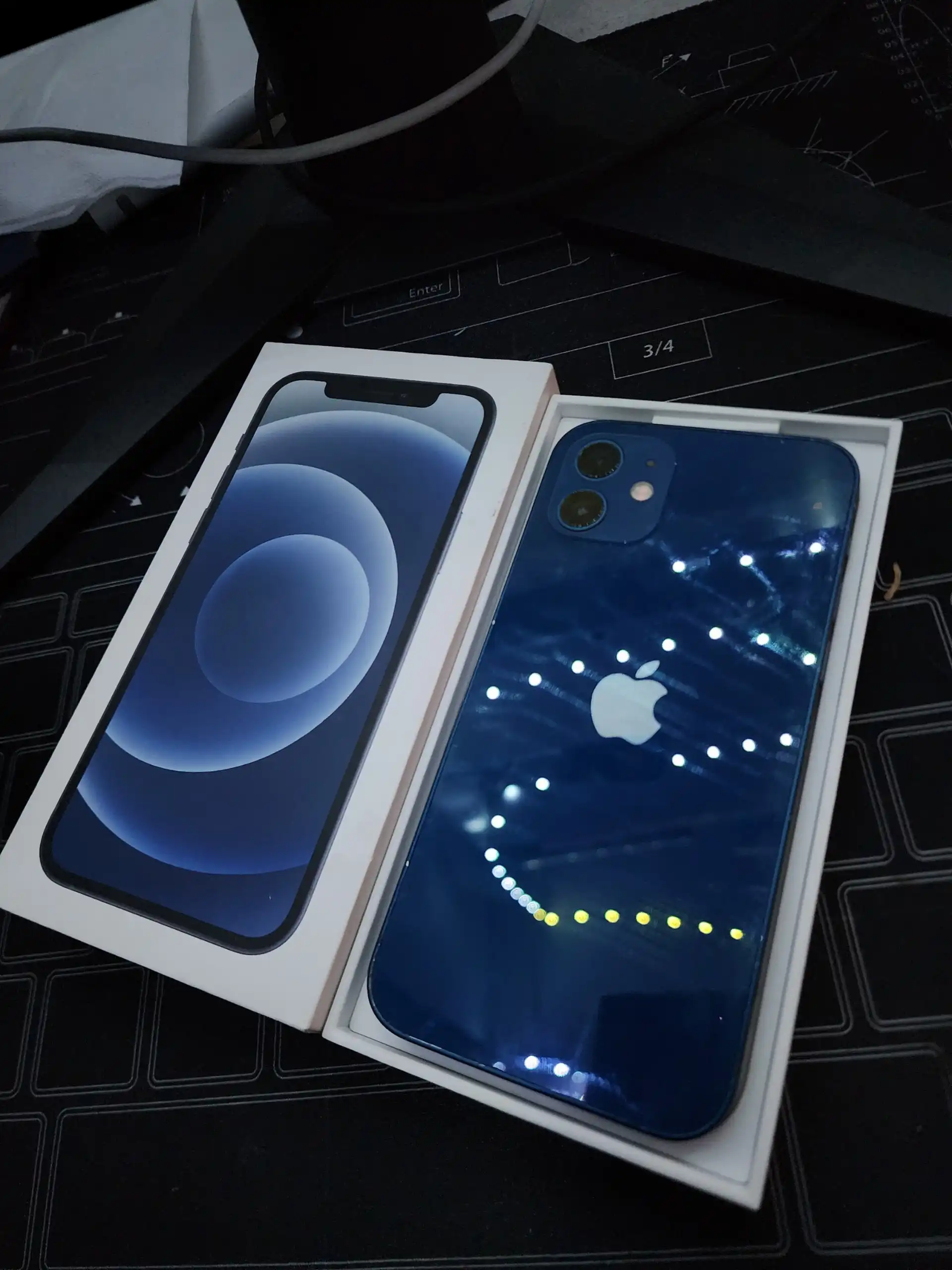 Продам iPhone 12 128гб