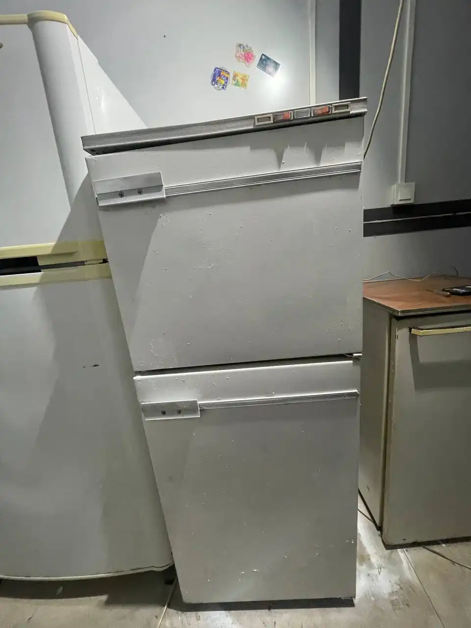 Продажа холодильников и морозильных ларей