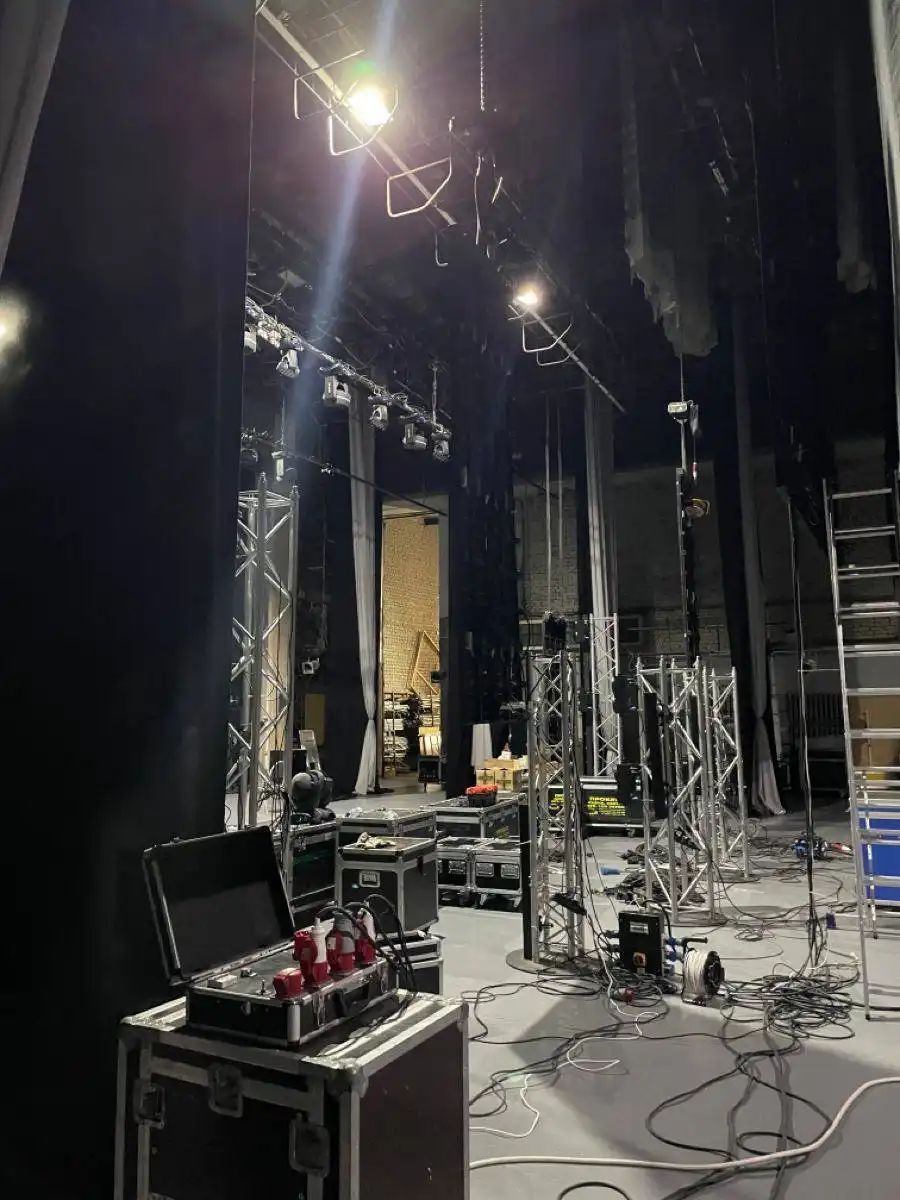 Участие в массовке на съёмках в Циндао