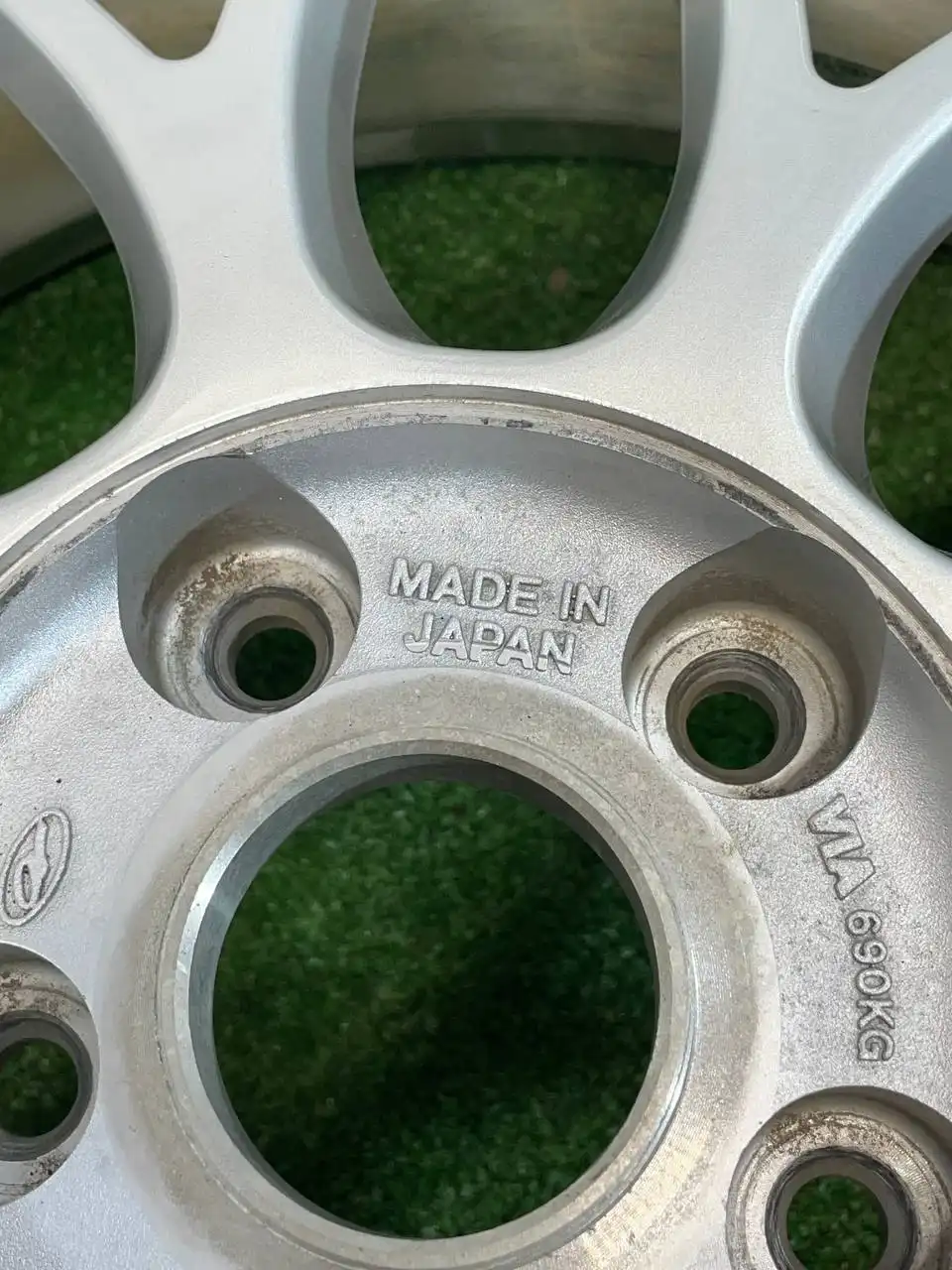 Продажа японских трехсоставных дисков R18 5*114