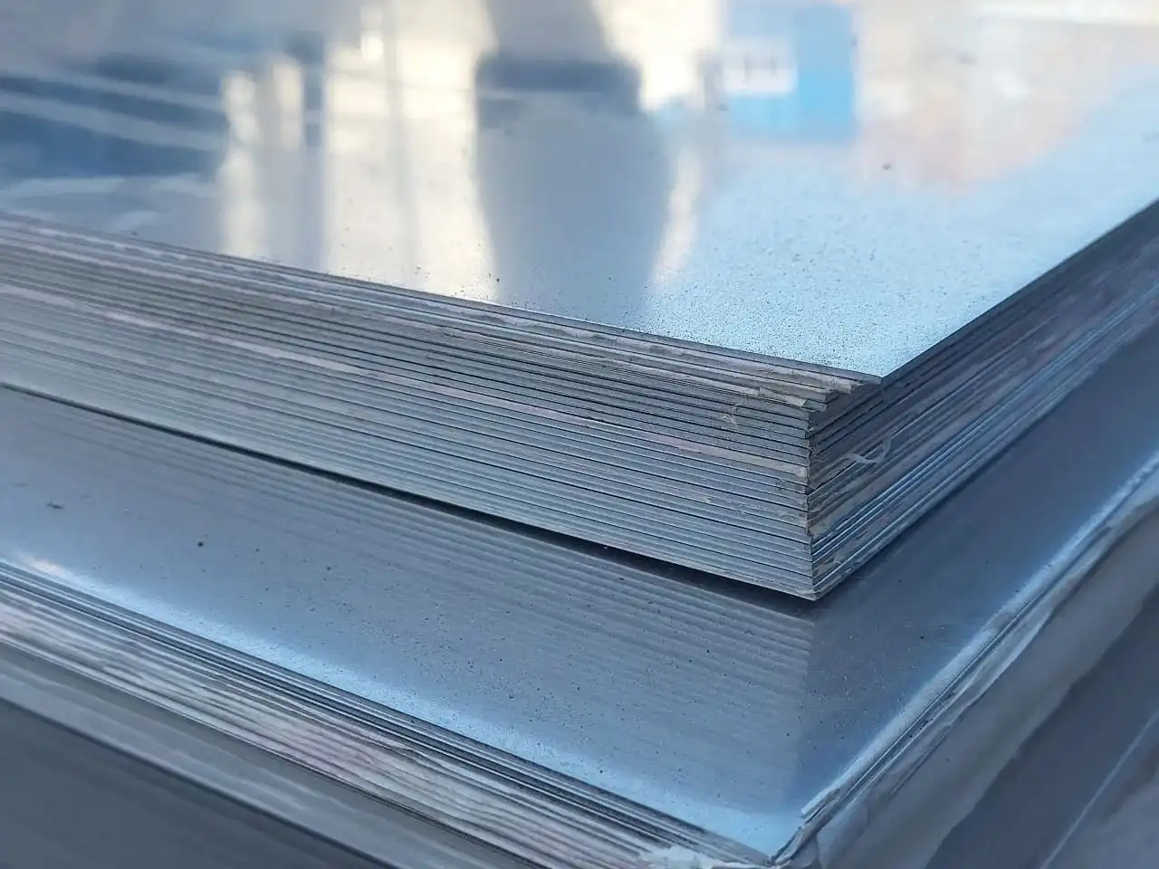 Нержавеющие листы AISI 304 (2B) в наличии в Хабаровске