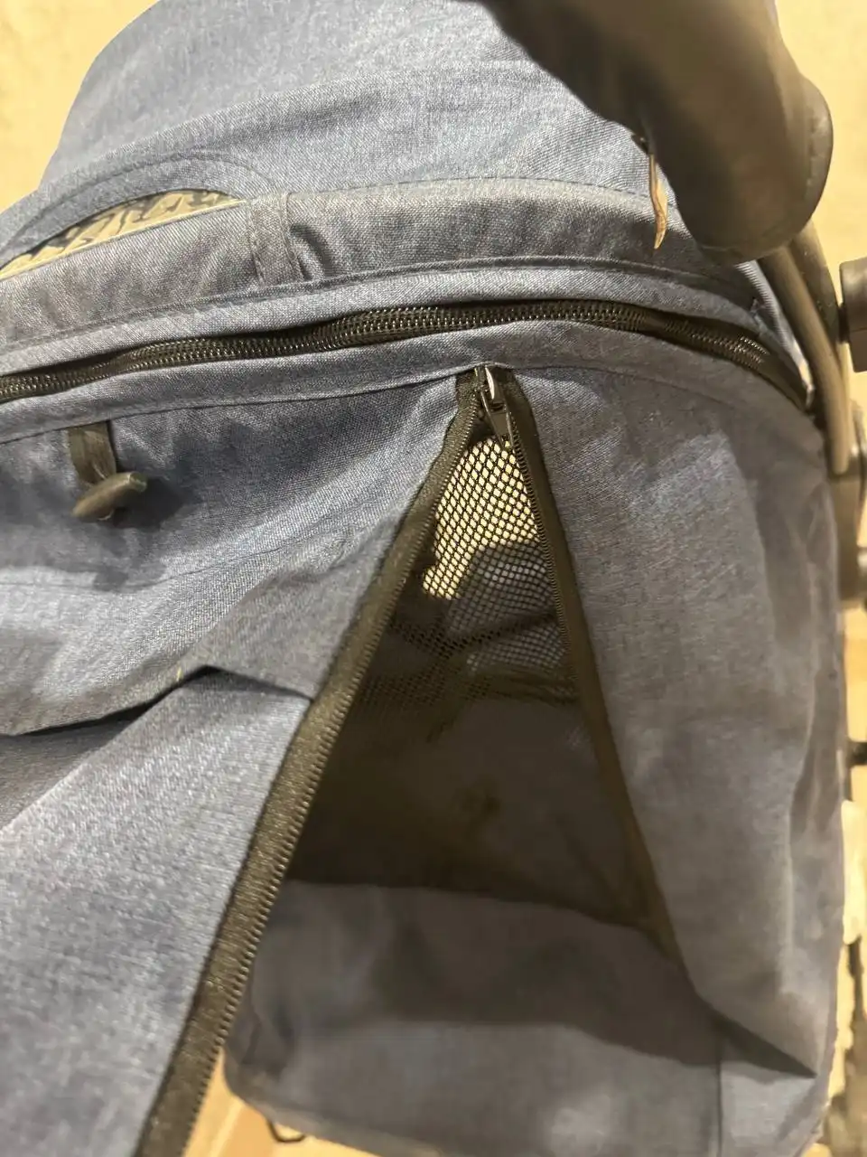 Прогулочная коляска в отличном состоянии