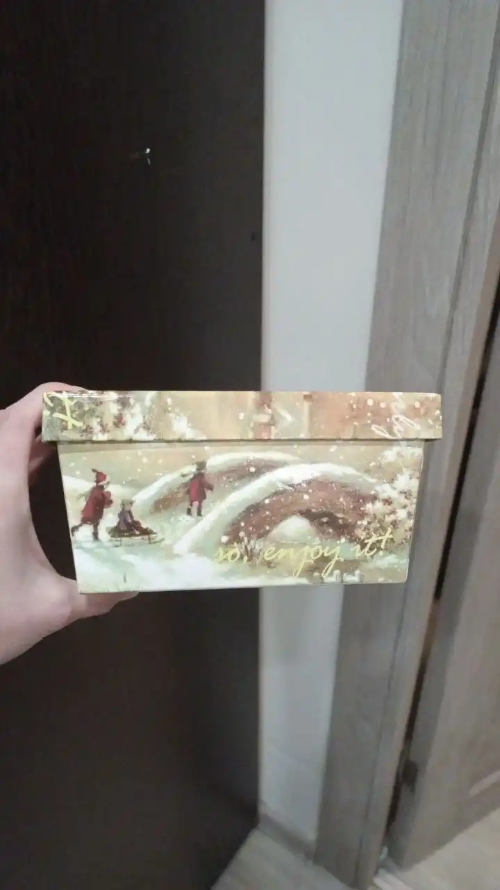 Коробка бу меняю на киви