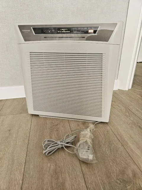 Очиститель воздуха Toshiba CAF-34H1 с угольным фильтром и пультом - Барахолка в Владивосток