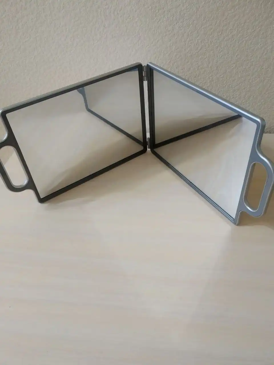 Зеркало-раскладушка для парикмахера и косметолога