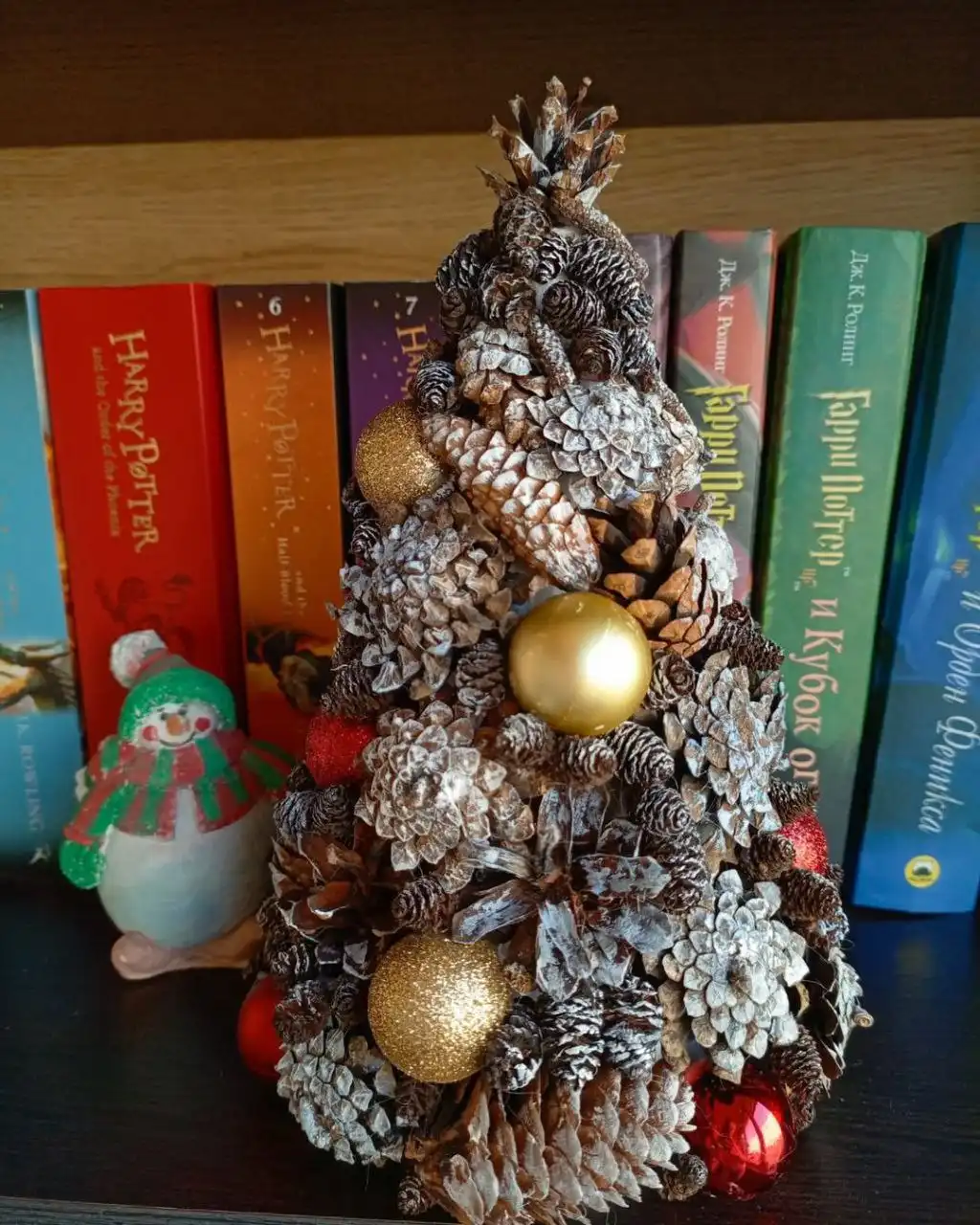 Продам елочки ручной работы из натуральных шишек