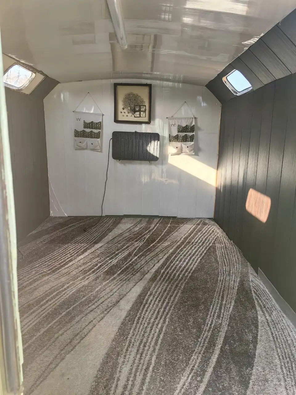 Кунг от ГАЗ 66 с высокой крышей для временного жилья