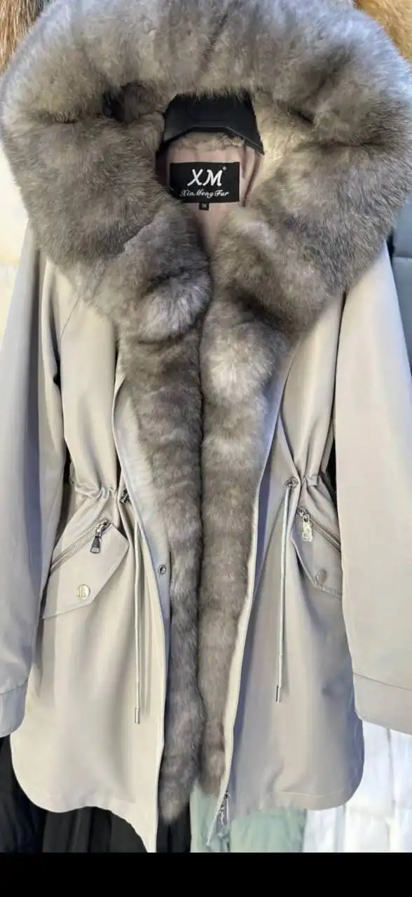 Продам зимнюю парку с мехом песца