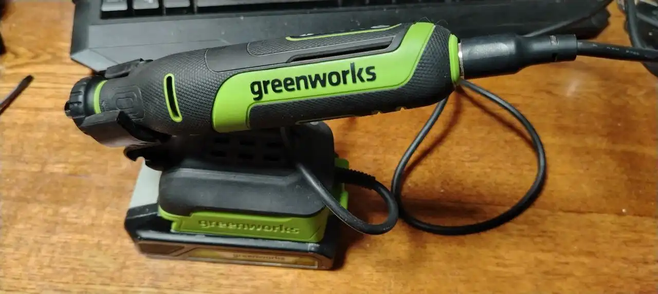Продам гравер аккумуляторный Greenworks G24RT