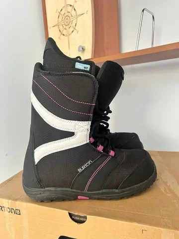 Продам ботинки Burton - частное объявление в Владивосток