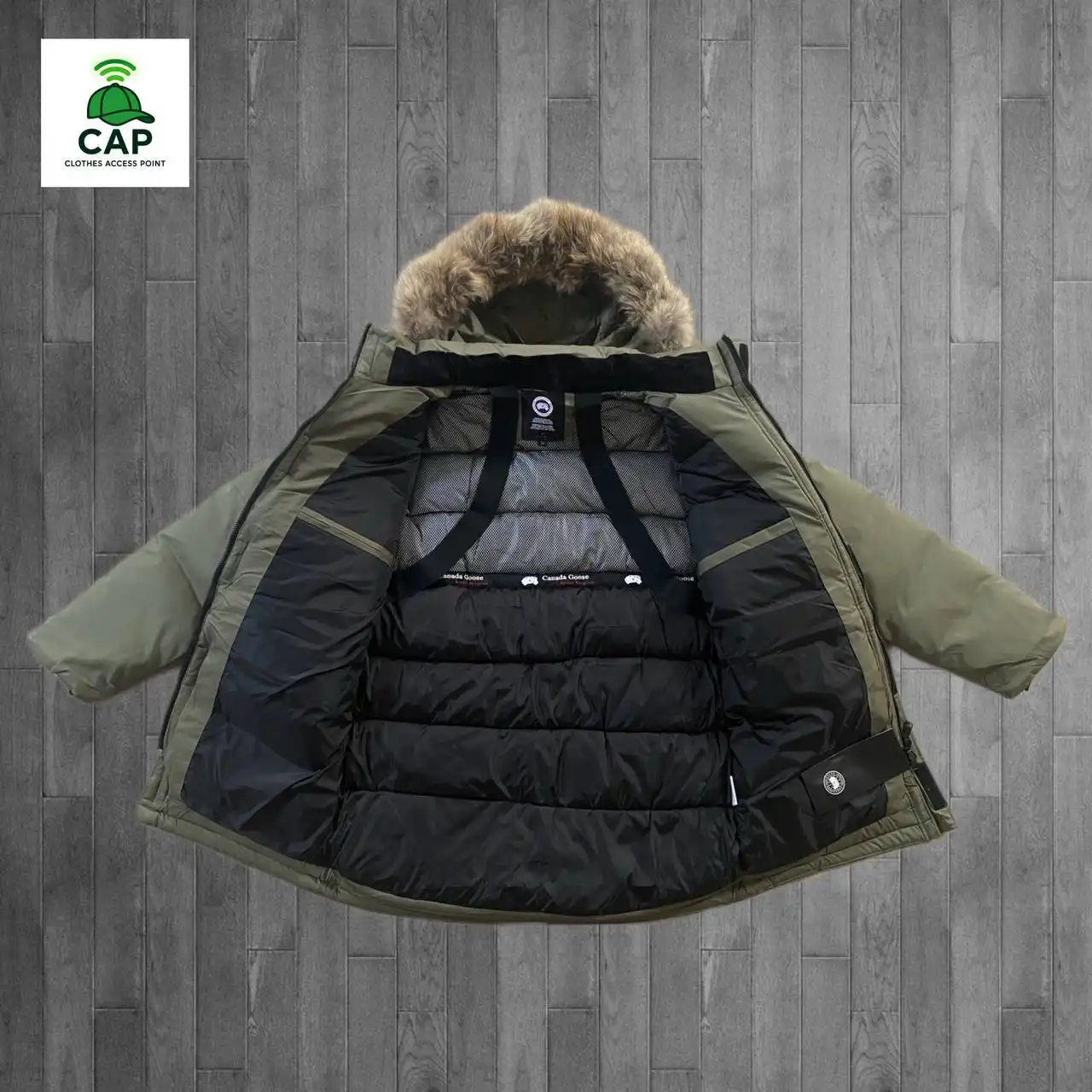 Пуховик Canada Goose зеленый
