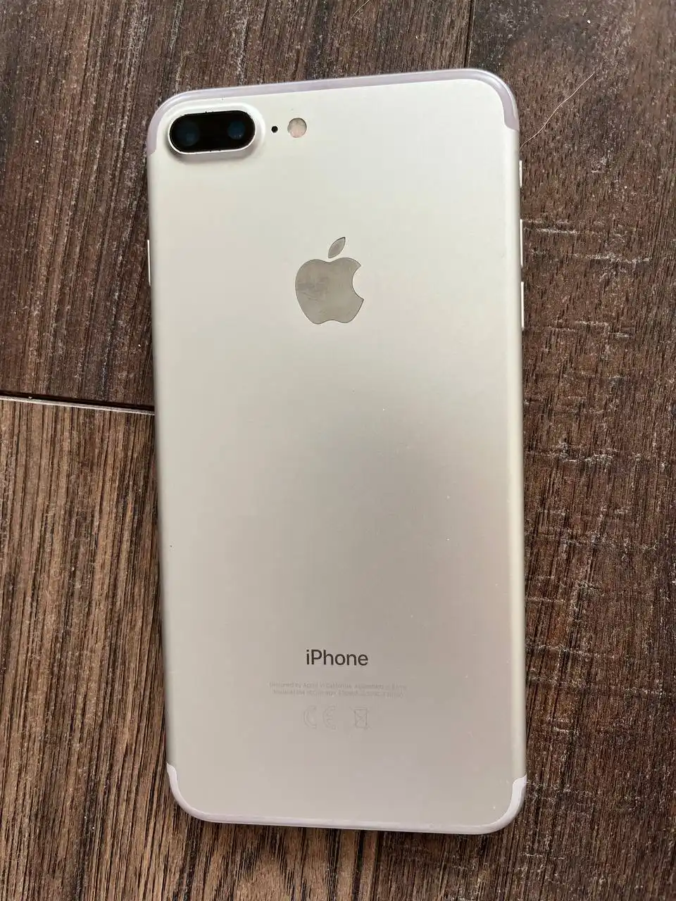 iPhone 7 Plus 256 ГБ в идеальном состоянии