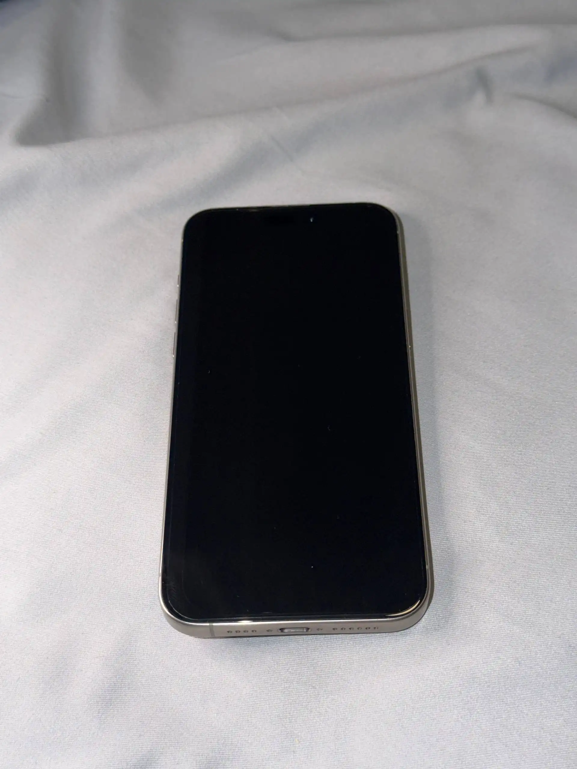 Продажа iPhone 15 Pro Max 512 ГБ в идеальном состоянии