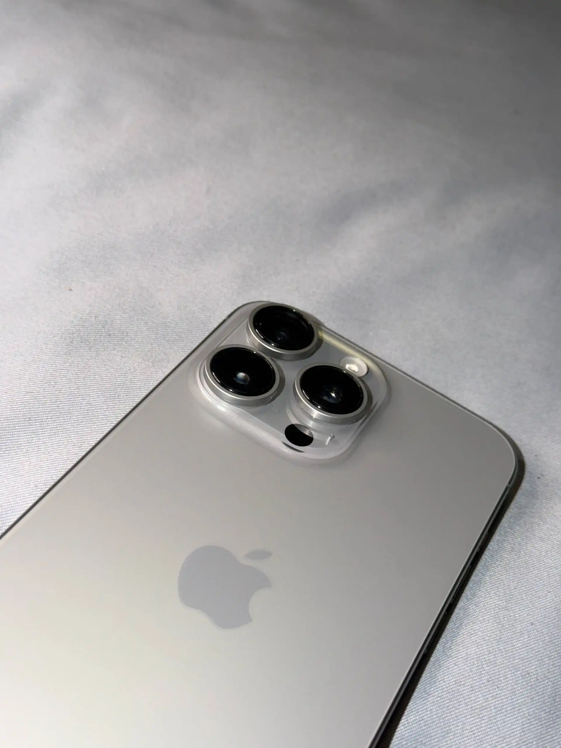 Продажа iPhone 15 Pro Max 512 ГБ в идеальном состоянии