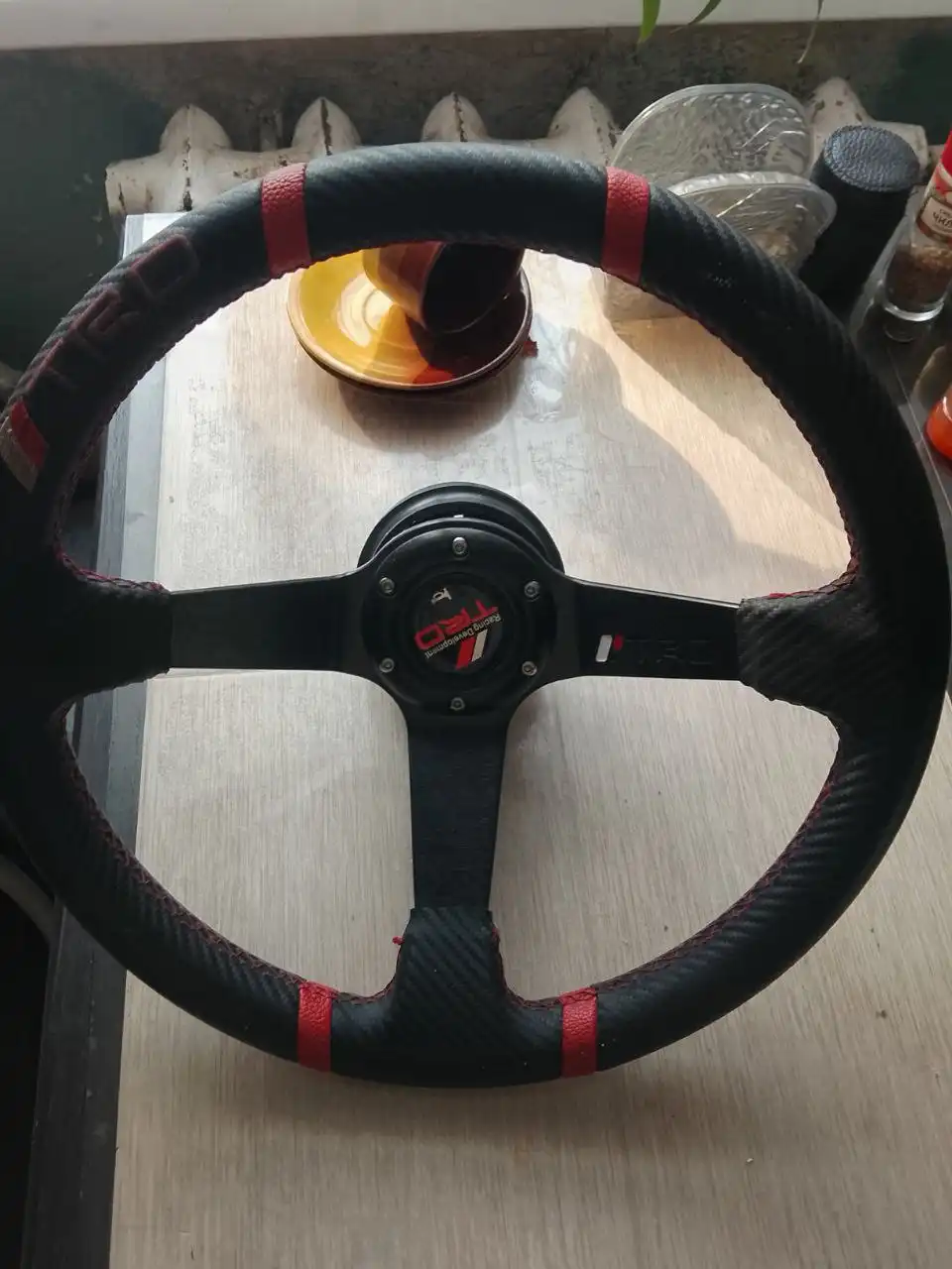 Продам автомобильный спортивный руль