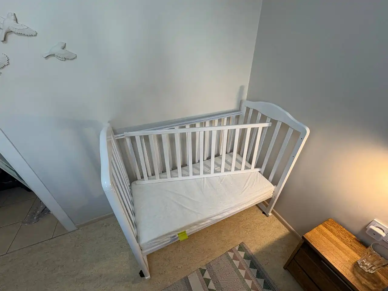 Кровать с матрасом состояние новой - Мебель (Для дома и дачи) в Владивосток