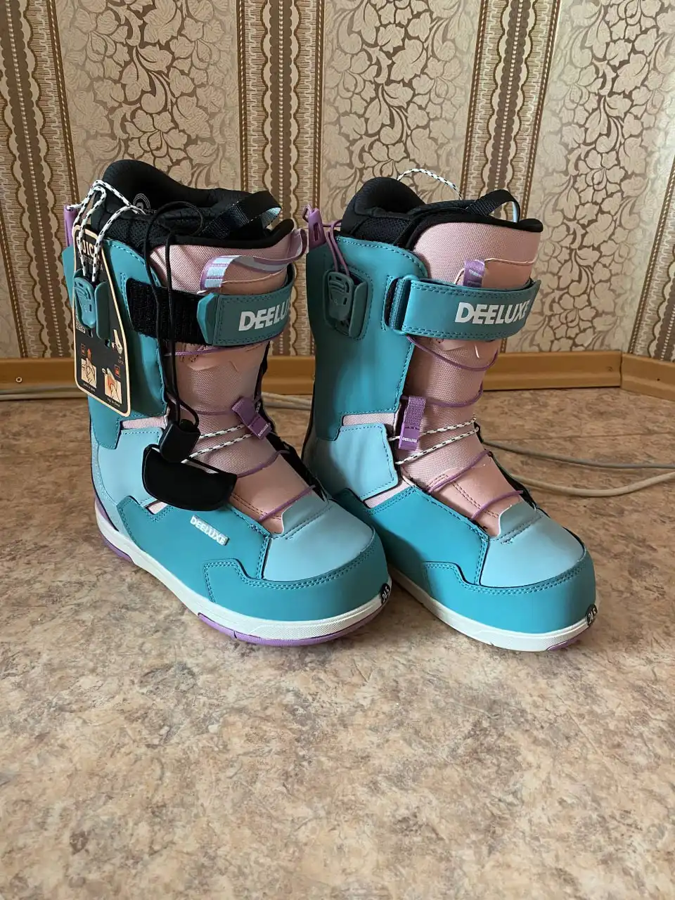 Ботинки сноубордические новые 37.5 размер - Сноубординг (Хобби и отдых) в Владивосток