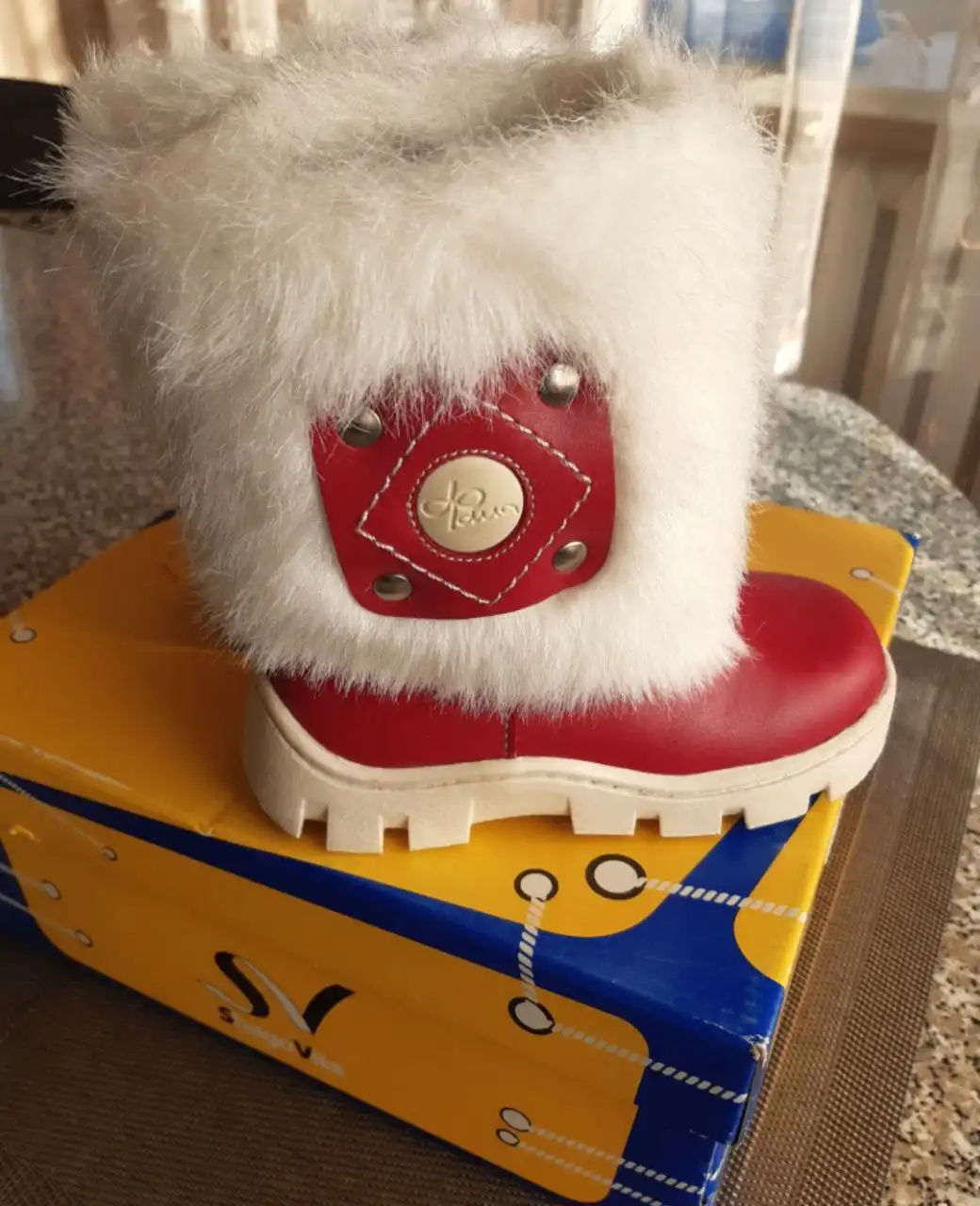 Продам детские сапожки для девочки 24 размера - Обувь (Товары для детей) в Владивосток