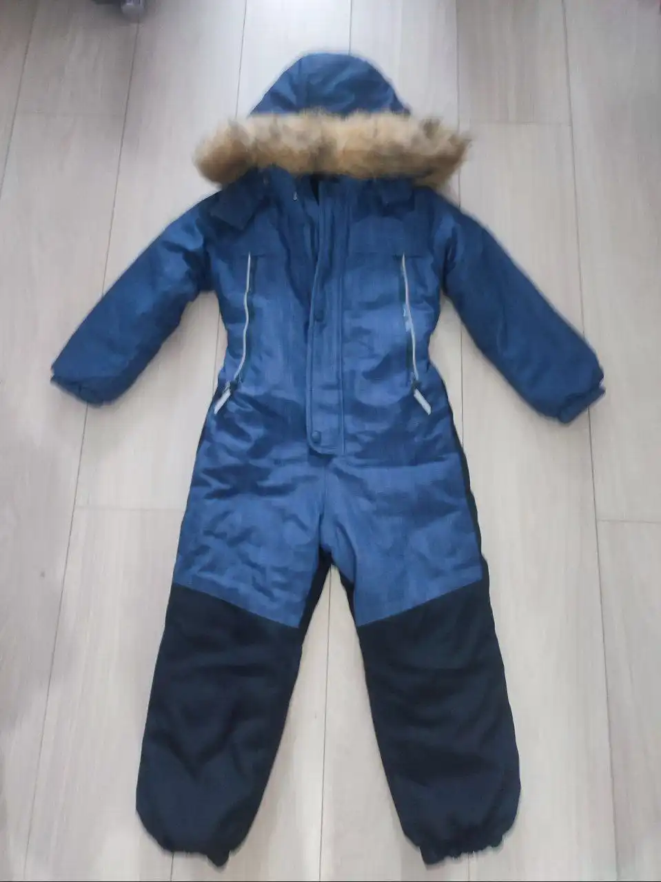 Продам зимний комбинезон - Одежда в Владивосток