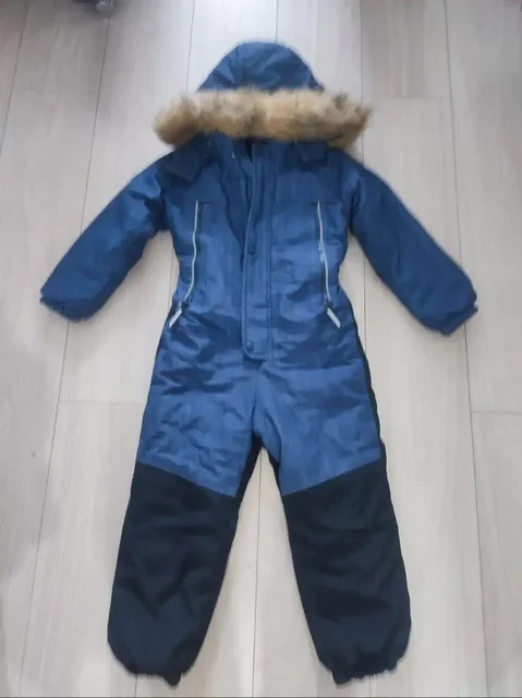 Продам зимний комбинезон - Карнавальные костюмы в Владивосток