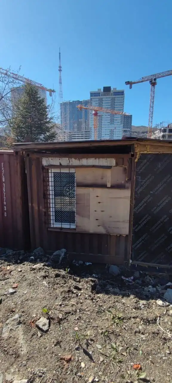 Бытовка на основе 20-фунтового контейнера - Бытовки (Для дома и дачи) в Владивосток