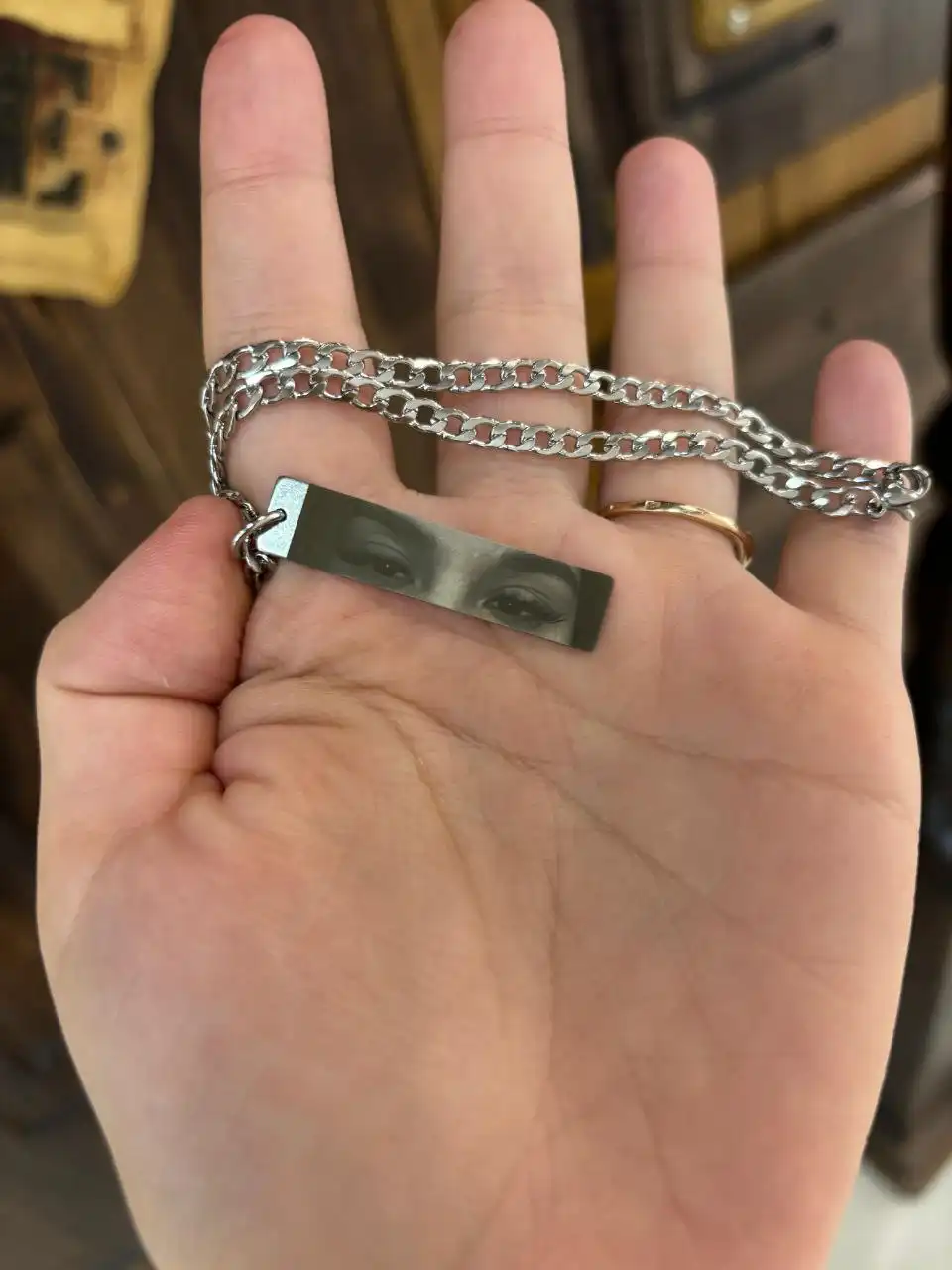 Гравировка на кулонах и жетонах из ювелирной стали - Гравировка (Услуги) в Владивосток