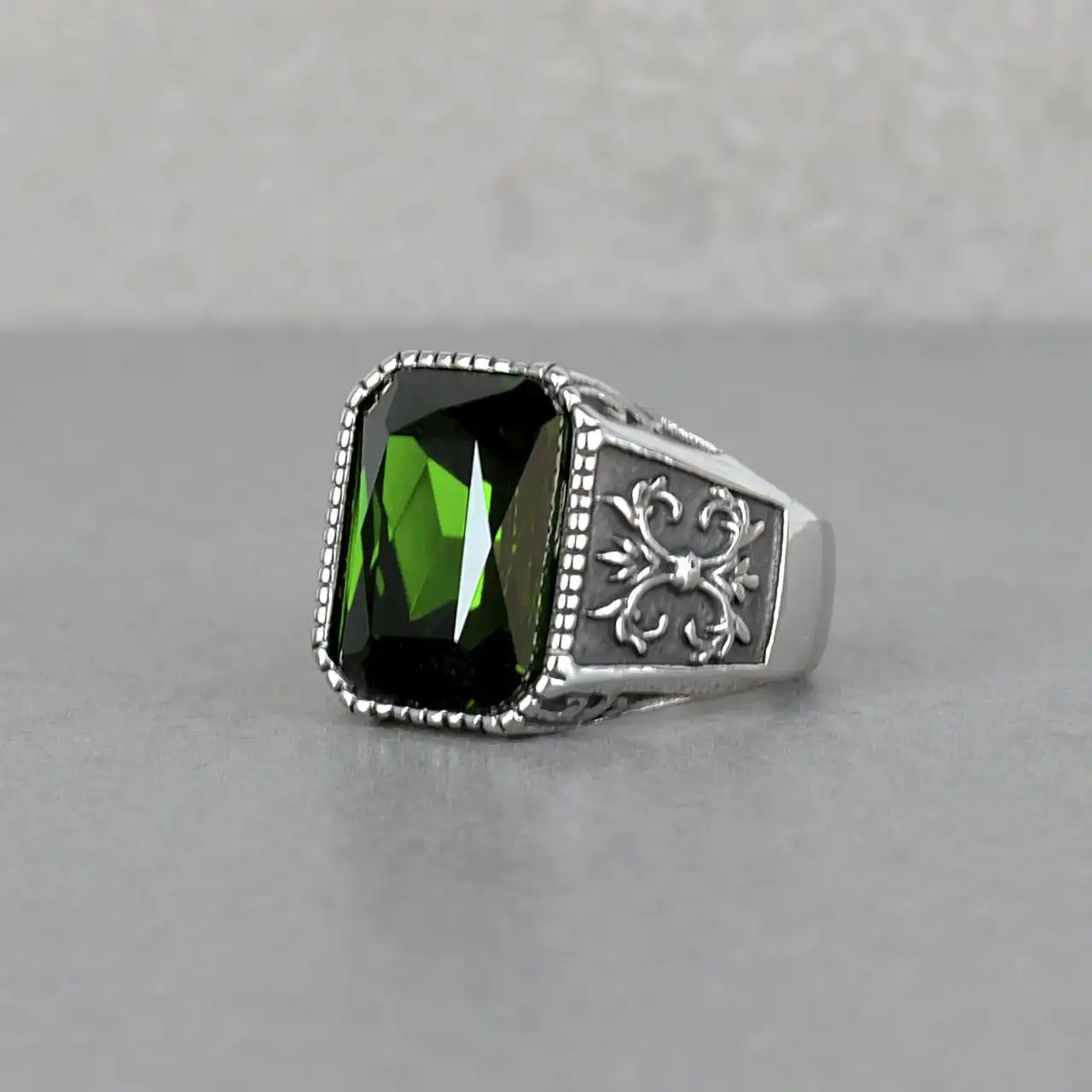 Печатки из ювелирной стали Владивосток - Ювелирные изделия (Хобби и отдых) в Владивосток