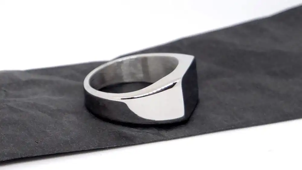 Печатки из ювелирной стали - Ювелирные изделия (Барахолка) в Владивосток