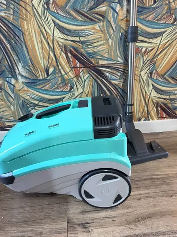 Продам моющий пылесос Thomas - Шторы в Владивосток