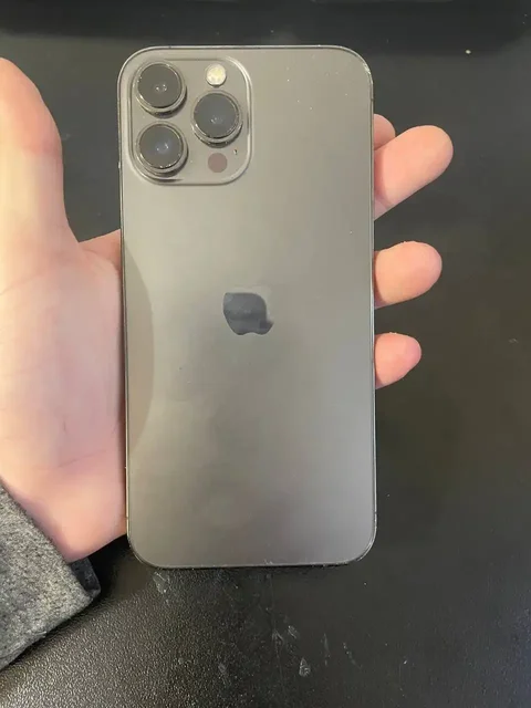 Продам iPhone 13 Pro Max 256 ГБ с дефектами - Смартфоны в Владивосток