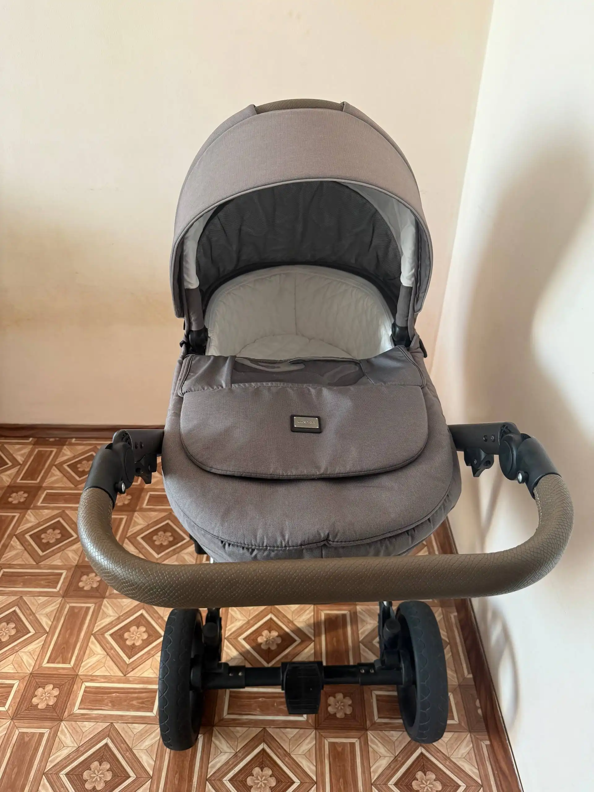 Продам коляску Luxmom 3в1 - Товары для детей в Владивосток