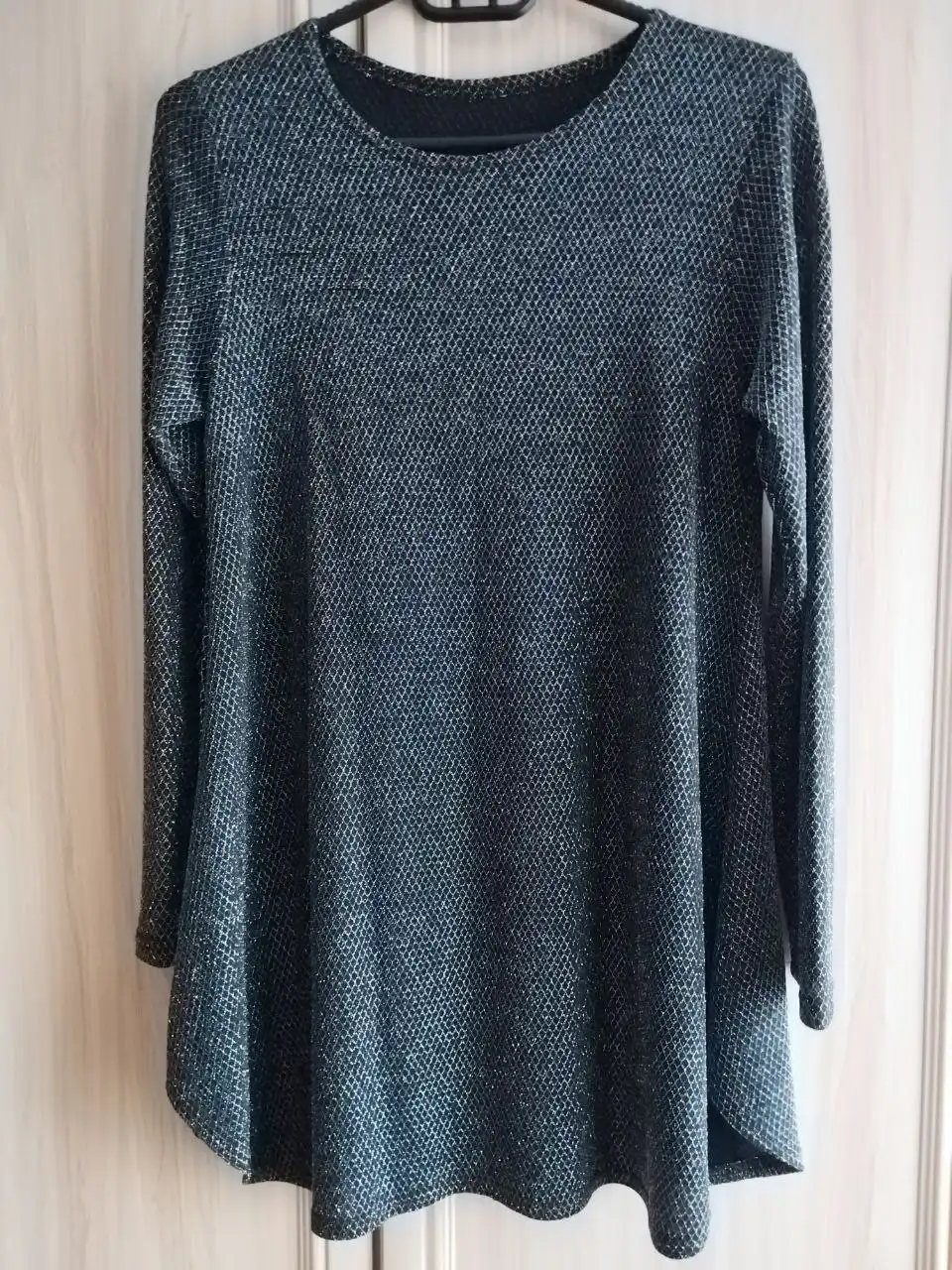 Нарядное чёрное платье-туника с люрексом - Платья (Одежда) в Владивосток