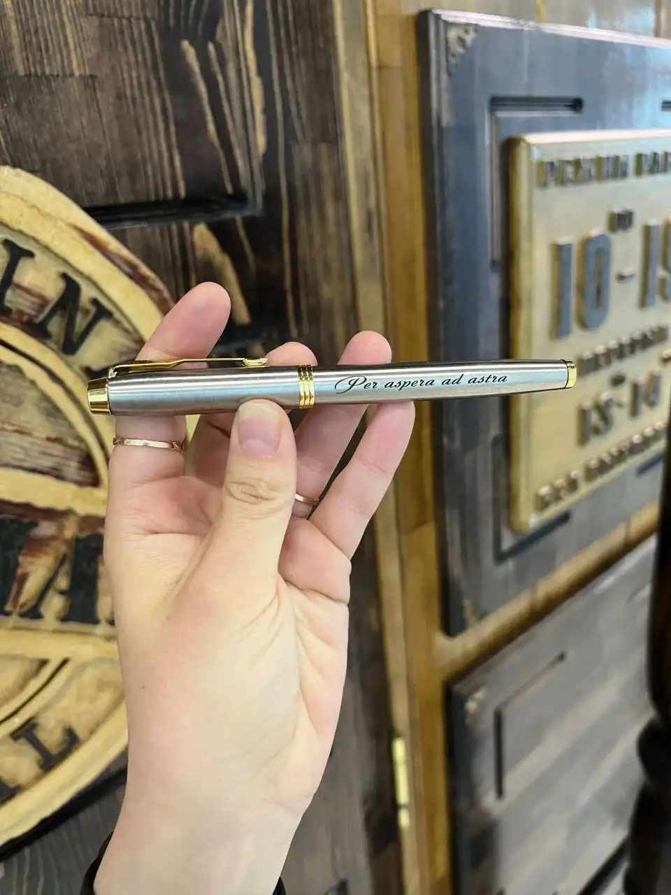 Оригинальные ручки Паркер и Пьер Кардин с гравировкой - Коллекционирование (Хобби и отдых) в Владивосток