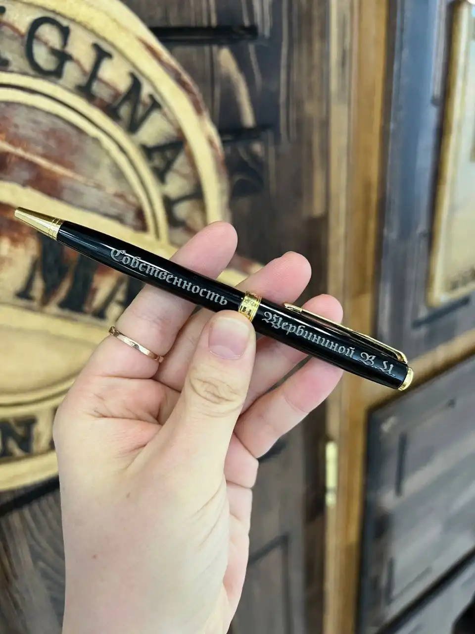 Оригинальные ручки Паркер и Пьер Кардин с гравировкой - Коллекционирование (Хобби и отдых) в Владивосток