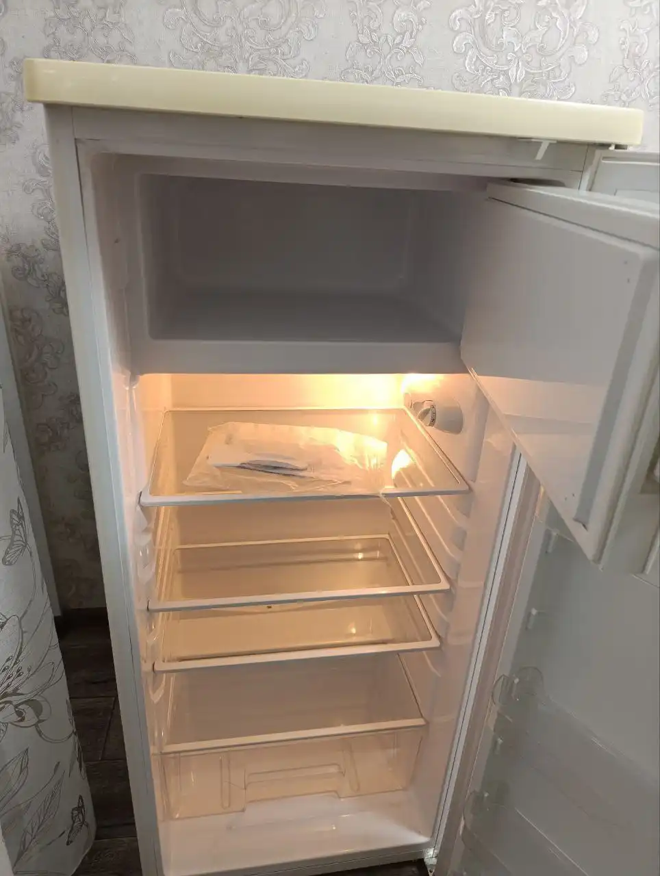 Продам холодильник как новый - Бытовая техника (Для дома и дачи) в Владивосток