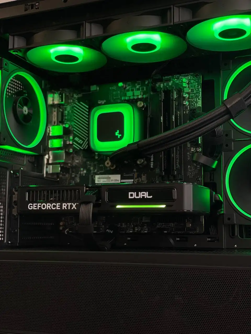 Игровой компьютер R5 7500F с RTX 5060 - Компьютеры (Электроника) в Владивосток