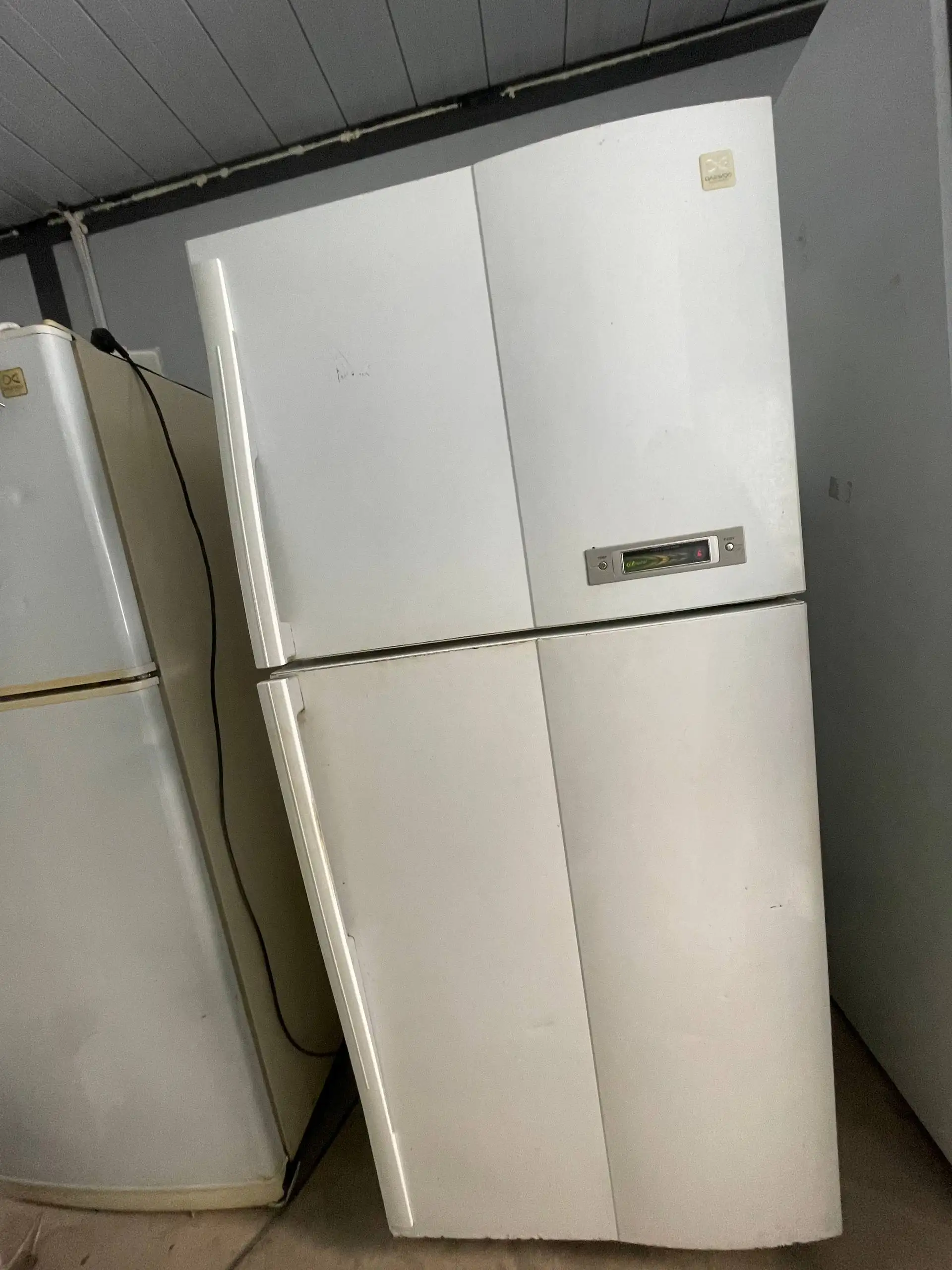 Холодильники б/у с доставкой и гарантией - Крупная бытовая техника (Для дома и дачи) в Владивосток