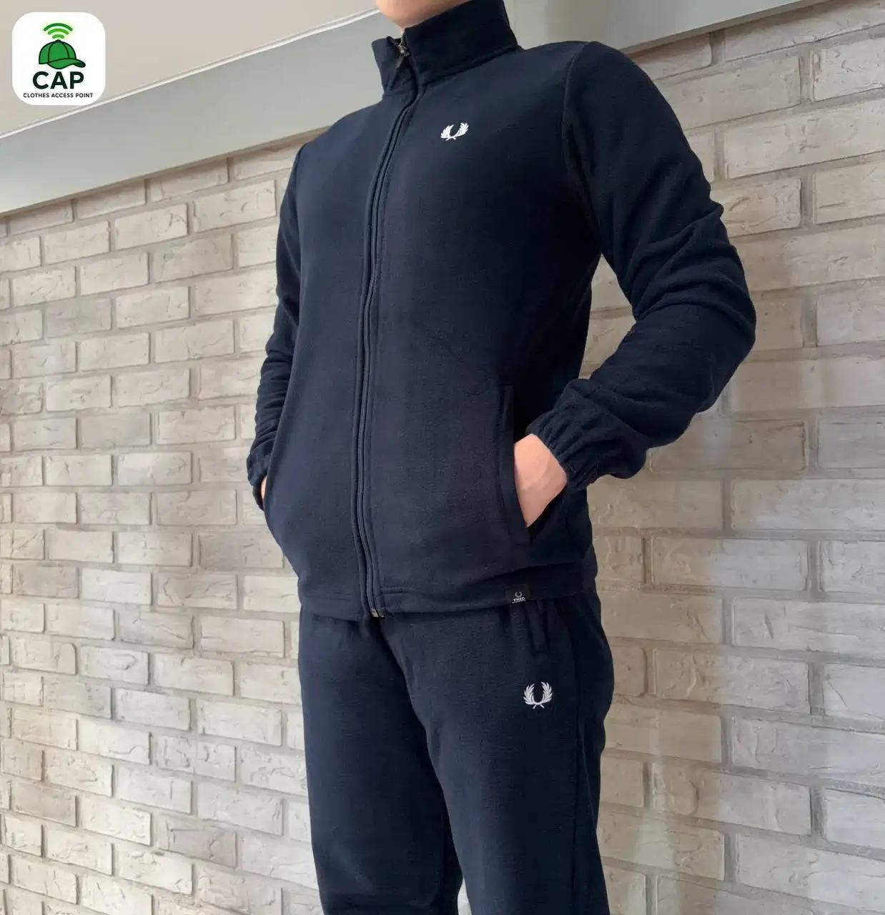 Утепленный спортивный костюм Fred Perry синий флисовый - Спортивная одежда (Одежда) в Владивосток