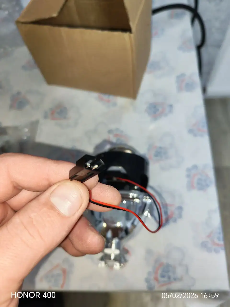 Продажа новых линз и переходного провода H4 - Освещение (Авто) в Владивосток