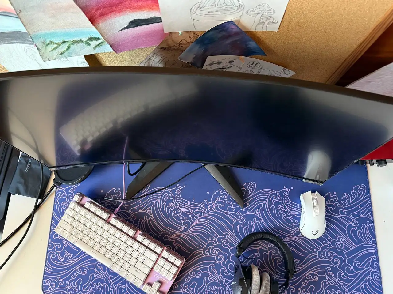 Продам монитор MSI mag 32c6x 31.5 дюйма 180гц 2к - Мониторы (Электроника) в Владивосток