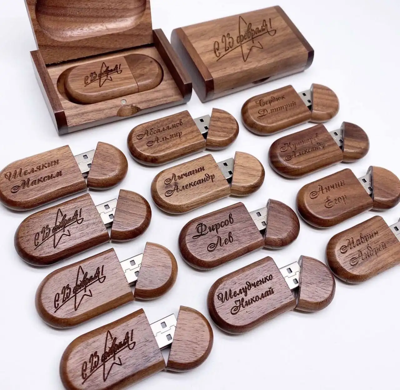 Флешки с гравировкой - USB-накопители (Электроника) в Владивосток